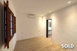 First class renovated, bright flat in Foners