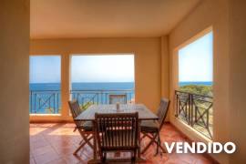 Apartamento con vistas al mar en complejo residencial de ensueño