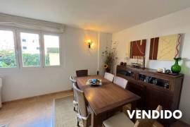 Elegante apartamento en planta baja con 100 m² de jardín