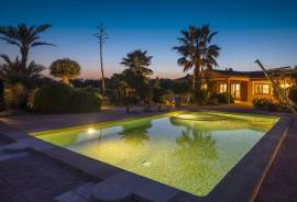 Finca Casa Mas. A luxurious finca that offers tranquillity, space and captures the true essence of Mallorca