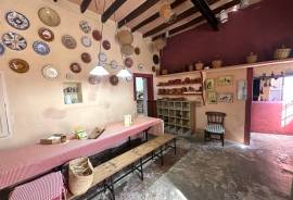 Finca rústica histórica con gran terreno y muchas posibilidades