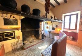 Finca rústica histórica con gran terreno y muchas posibilidades
