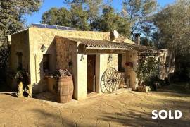 Cosy finca in a quiet location