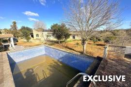 Quiet located finca with potential