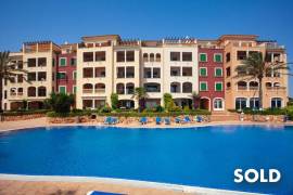 Quiet ground floor flat in a dream complex