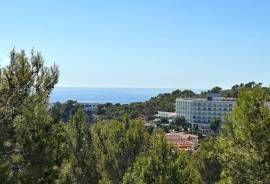 Ático moderno con vistas parciales al mar