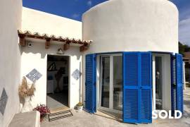Refurbished villa with pool in Ibizenko style Refurbished villa with pool in Ibizenko style