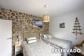 Villa reformada con piscina al estilo Ibizenko
