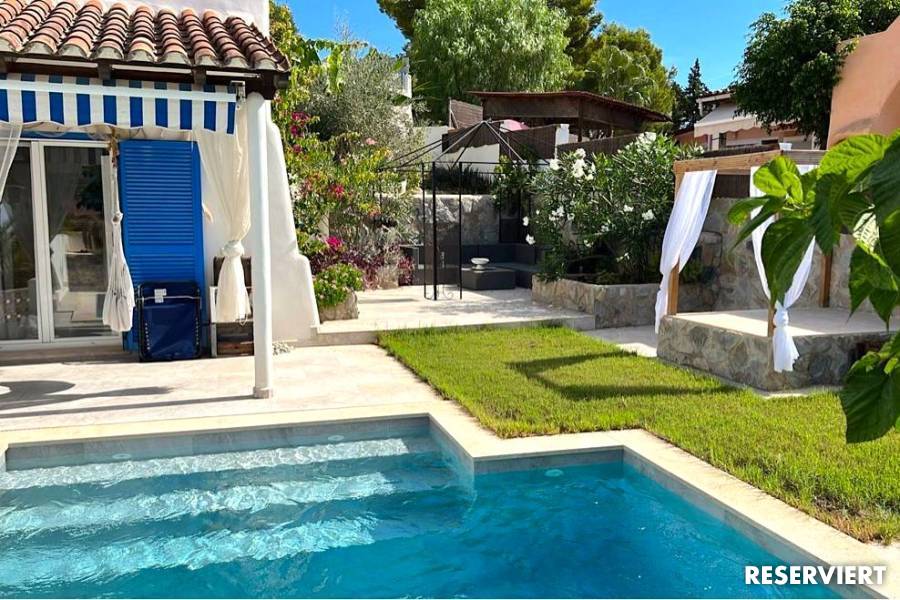 Kernsanierte Villa mit Pool im Ibizenko Stil