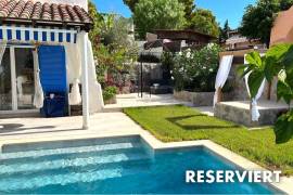 Kernsanierte Villa mit Pool im Ibizenko Stil