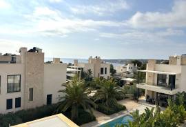 Light-flooded new build villa in Cala Pi