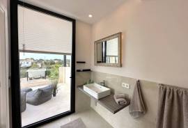 Light-flooded new build villa in Cala Pi