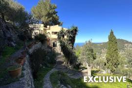 Unique West Coast Setting with Sea Views – Your Dream Project Awaits Unique West Coast Setting with Sea Views – Your Dream Project Awaits