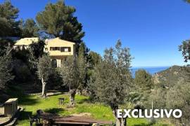 Ubicación Única en la Costa Oeste con Vistas al Mar – Su Proyecto Soñado