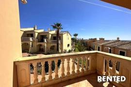 Newly renovated end terraced house with sea view