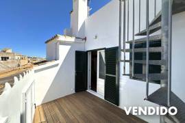 Una joya del casco antiguo con una impresionante terraza en la azotea