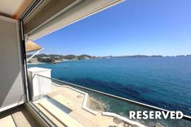 Luxury refurbished sea view flat in Cala Fornells