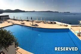 Luxury refurbished sea view flat in Cala Fornells