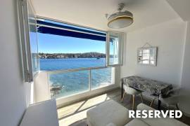 Well-kept flat with beach access in 1st sea line