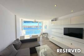 Well-kept flat with beach access in 1st sea line