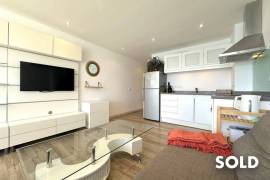 Well-kept flat with beach access in 1st sea line