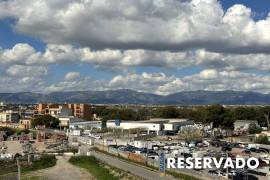 Ático luminoso y moderno con amplia azotea y jacuzzi