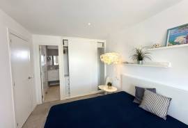 Ático luminoso y moderno con amplia azotea y jacuzzi