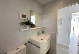 Ático luminoso y moderno con amplia azotea y jacuzzi