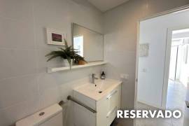 Ático luminoso y moderno con amplia azotea y jacuzzi