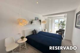 Ático luminoso y moderno con amplia azotea y jacuzzi