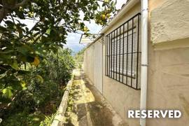 Small, cosy finca rústica with guest area in Llucmajor