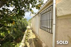 Small, cosy finca rústica with guest area in Llucmajor