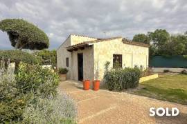 Small, cosy finca rústica with guest area in Llucmajor