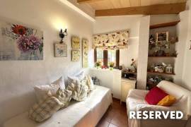 Small, cosy finca rústica with guest area in Llucmajor