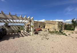 Finca de nueva construcción con tecnología moderna y encanto mediterráneo