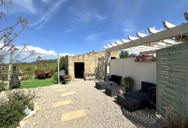 Finca de nueva construcción con tecnología moderna y encanto mediterráneo