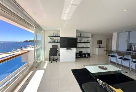 Exklusive Meerblickresidenz in erster Linie mit außergewöhnlichem Raumgefühl