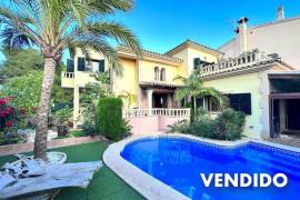 Elegante y acogedora villa cerca del mar