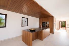 Newly built finca with light-flooded living ambience near Ses Salines