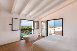 Newly built finca with light-flooded living ambience near Ses Salines