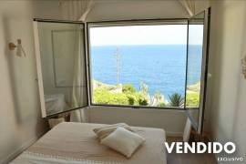 Pequeña casa de ensueño en 1ª línea de mar Pequeña casa de ensueño en 1ª línea de mar