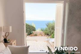 Pequeña casa de ensueño en 1ª línea de mar Pequeña casa de ensueño en 1ª línea de mar