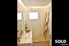 Small dream house in 1st sea line Small dream house in 1st sea line