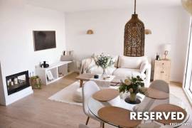Small dream house in 1st sea line