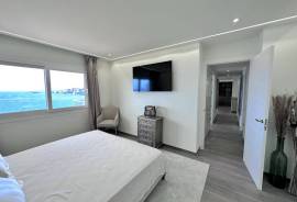 Luxury renovated sea view flat in Cala Major