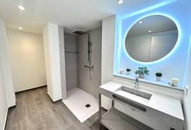 Luxury renovated sea view flat in Cala Major