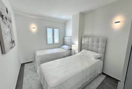Luxury renovated sea view flat in Cala Major
