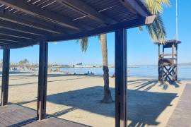 Neu renovierte Wohnung Nahe Sandstrand und Jachthafen von Arenal