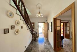 Large chalet with partial sea view in 2nd sea line