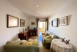 Large chalet with partial sea view in 2nd sea line